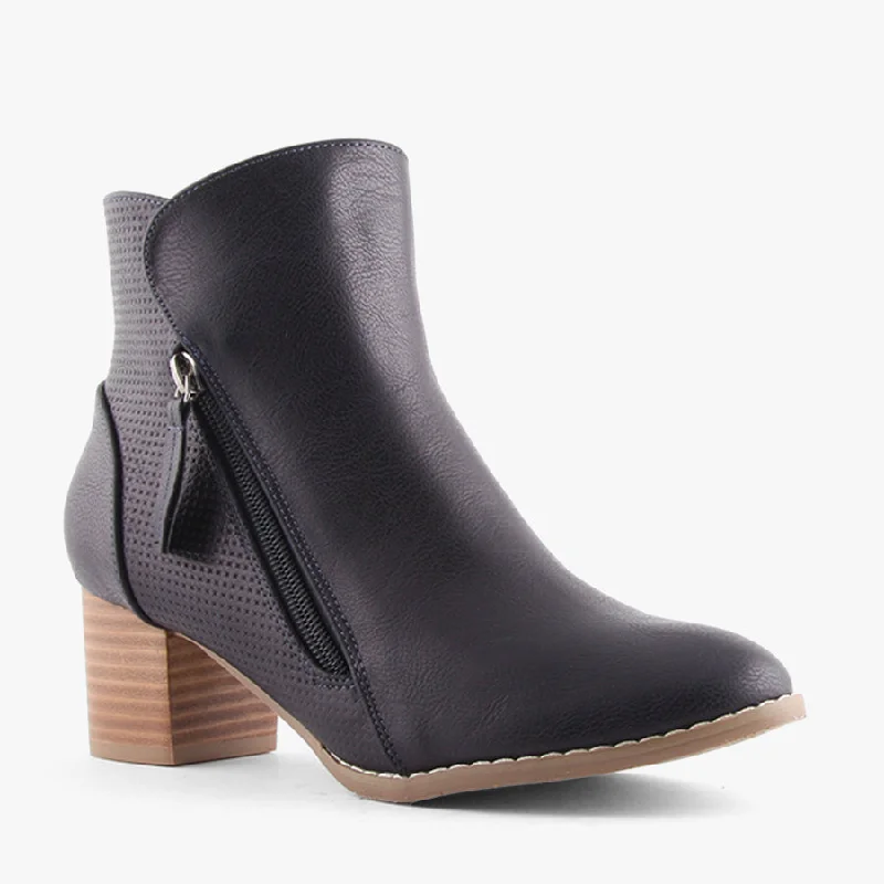 On-Trend Fashion Offers WHITNEY NAVY